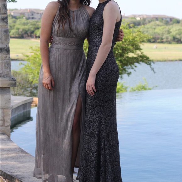 Black prom dress - Picture 1 of 4